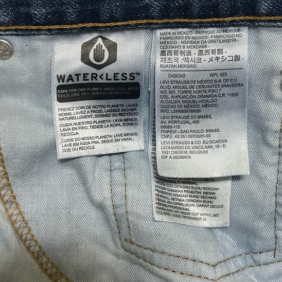 Levi Strauss 550 Relaxed Fit Jeans size 52x30 - Picture 8 of 9